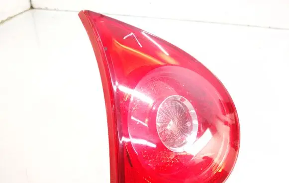 Volkswagen Golf V Tailgate rear/tail lights 1K6945093E
