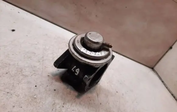 Skoda Roomster (5J) EGR valve 038131501AN 023801030