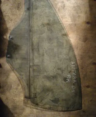 Opel Antara Front door window glass four-door