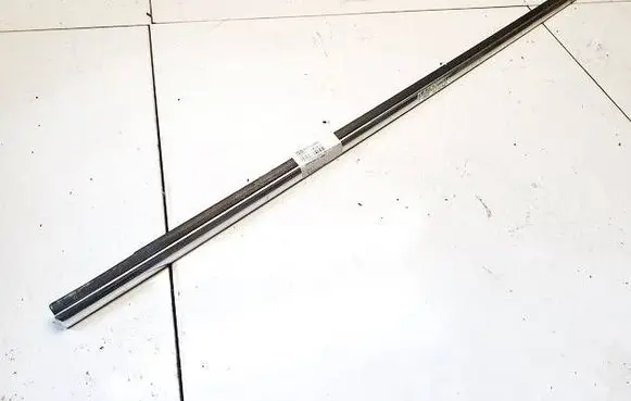 Skoda Superb B5 (3U) Front door glass trim molding 