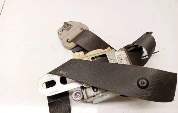 Dodge Magnum Front seatbelt 