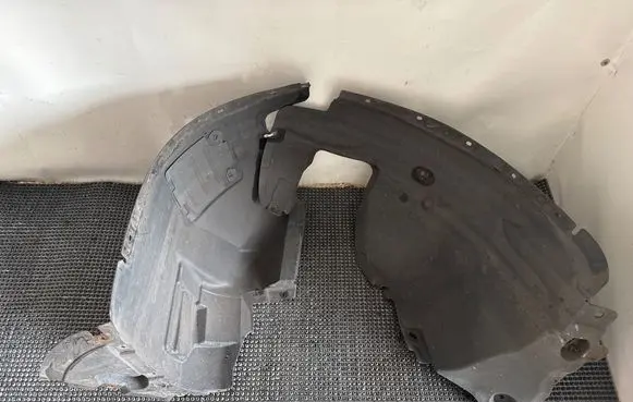 BMW X1 E84 Front wheel arch liner splash guards 2990091 75965010 7290159