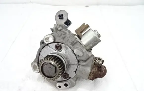 Fuel injection high pressure pump
