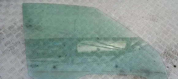 Citroen C5 Front door window glass four-door