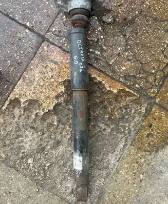 Skoda Octavia Mk2 (1Z) Rear shock absorber/damper
