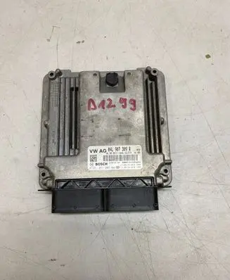 Volkswagen PASSAT B8 Engine control unit/module 04L907309R 0281031066