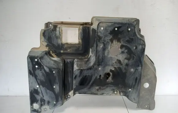 Toyota Auris 150 Rear underbody cover/under tray 5830802020
