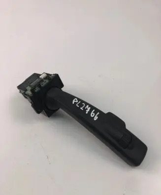 Volvo V40 Indicator stalk 31394001
