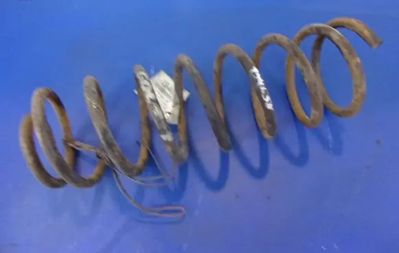 Volkswagen Golf II Rear coil spring