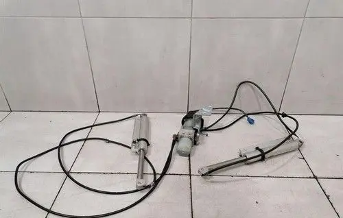 Porsche 911 997 Tailgate hydraulic pump motor 99756106000