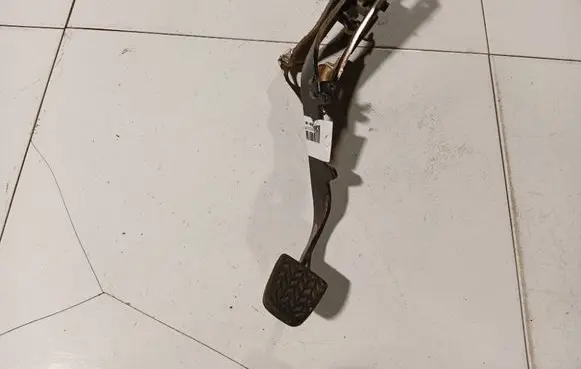 Toyota Corolla E120 E130 Brake pedal 