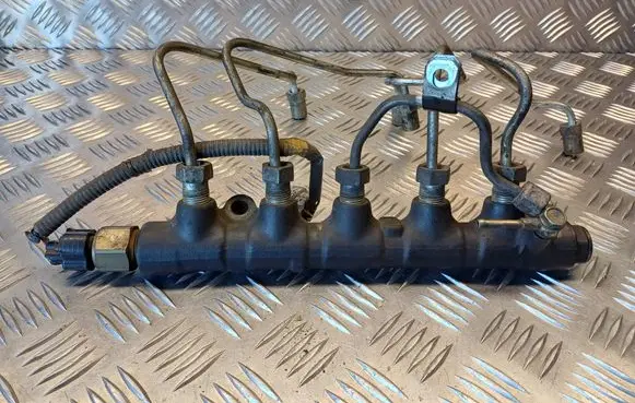 Fuel main line pipe
