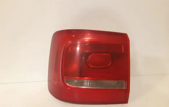 Volkswagen Touran II Rear/tail lights