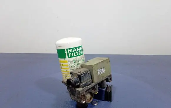 Mercedes-Benz Vito Viano W638 Air conditioning (A/C) compressor (pump) A0014319715