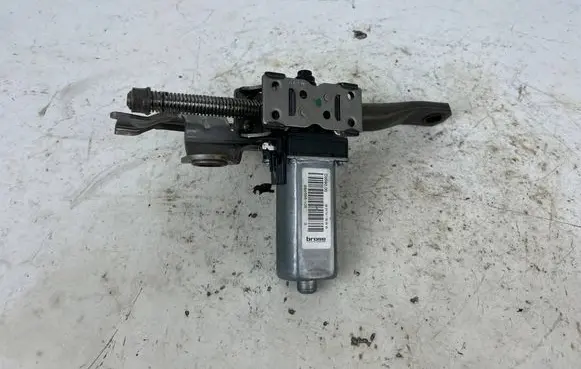 Porsche Macan (95B) Seat adjustment motor D359300 9885821 060314193730