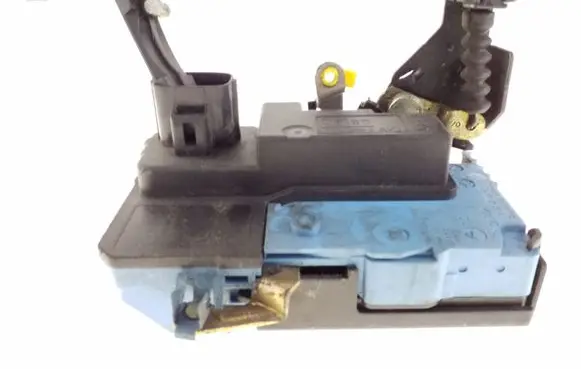Volvo V70 Front door lock