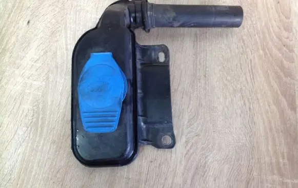 Audi Q5 SQ5 Window washer liquid tank fill tube 8R0955452