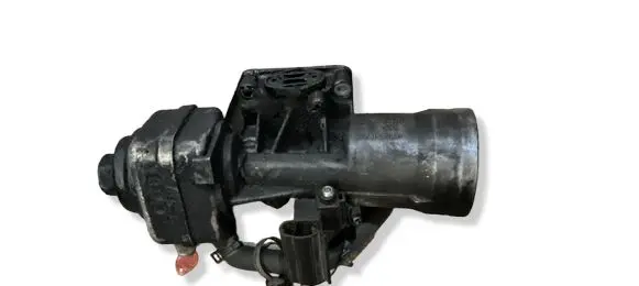 Skoda Fabia Mk2 (5J) Oil filter mounting bracket 045115389G