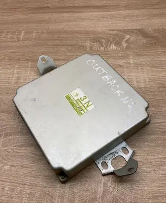 Subaru Outback Engine control unit/module ECU 22611AG192 A18000D8Q