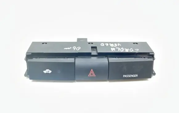 Toyota Corolla Verso AR10 Hazard light switch 153965