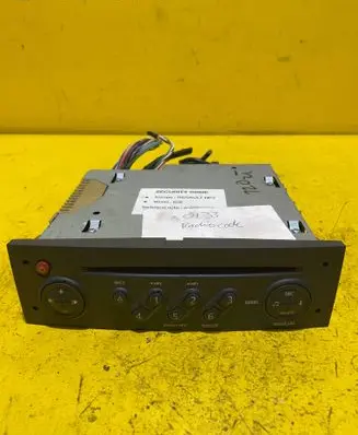Renault Clio III Radio/CD/DVD/GPS head unit 8200633624