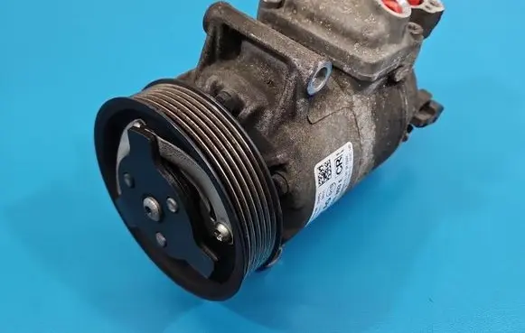 Volkswagen PASSAT B7 Air conditioning (A/C) compressor (pump) 5N0820803E IMPRK1580911