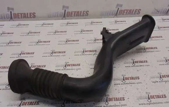 Honda CR-V Air intake hose/pipe