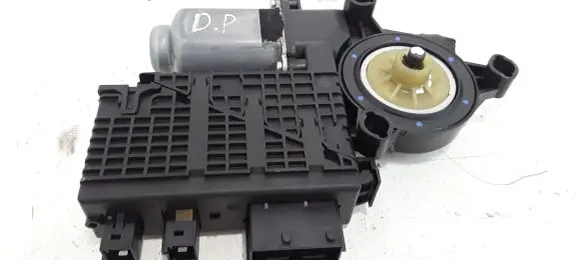 Citroen C4 Grand Picasso Front door window regulator motor 9682495580