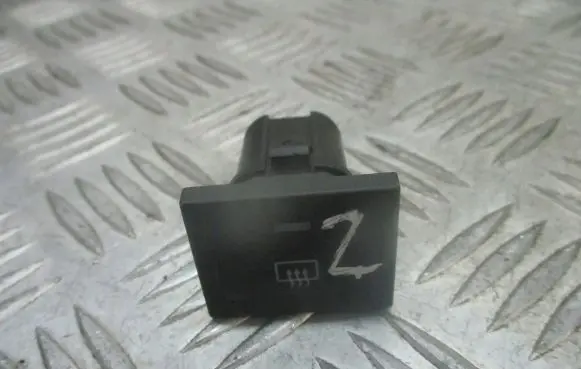 Ford Focus C-MAX Windscreen/window heater switch