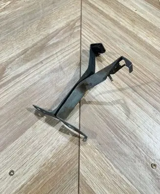 Mercedes-Benz C W204 Front bumper mounting bracket A2045241440