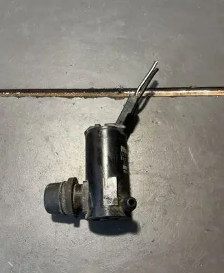 Ford Econoline Windscreen/windshield washer pump 0602101680