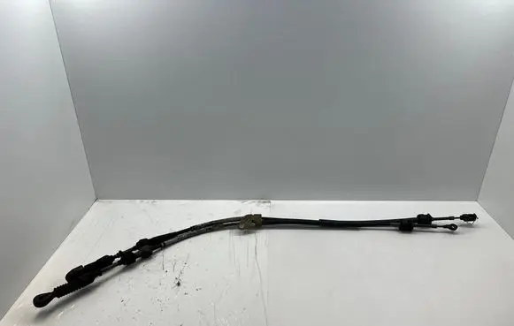 Toyota Avensis T250 Gear shift cable linkage 