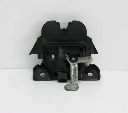 Audi A4 S4 B5 8D Tailgate/trunk/boot lock/catch/latch 8D9827505A
