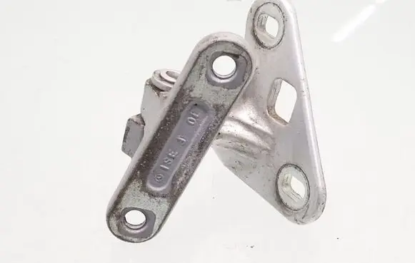 Mercedes-Benz E W211 Front door upper hinge ISE0504