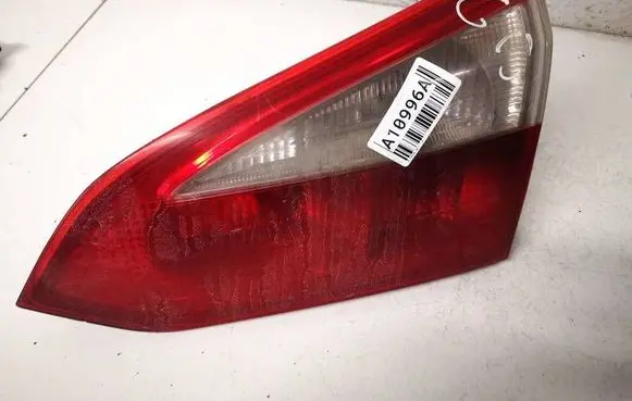 Ford Focus Tailgate rear/tail lights bm5113a602b