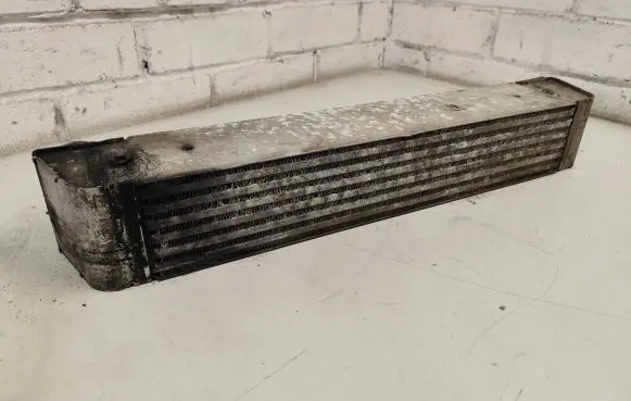 BMW 5 E60 E61 Intercooler radiator