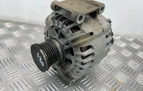 Mercedes-Benz C W204 Generator/alternator A0009063000 2608896A 310105769