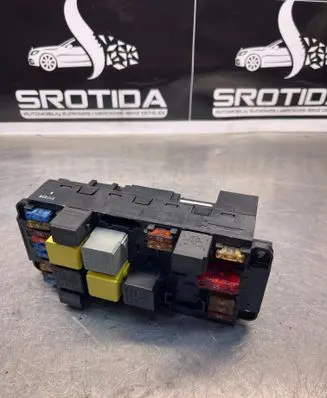 Mercedes-Benz CLK A209 C209 Fuse module 2095450201