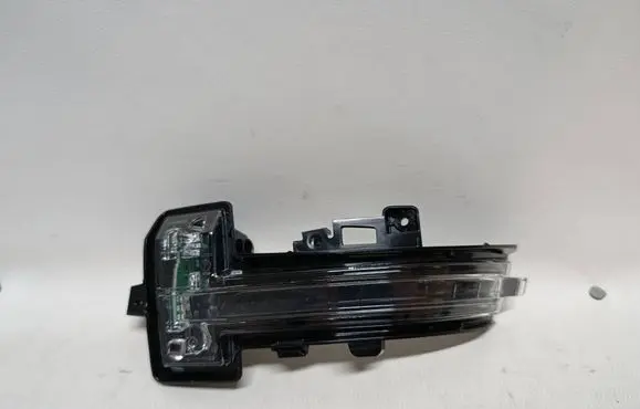 Nissan Juke II F16 Mirror indicator light 23584033