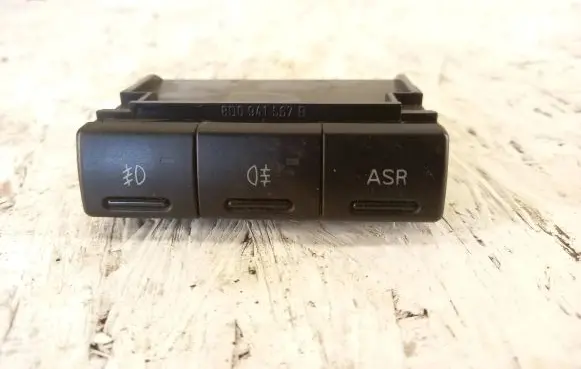 Fog light switch