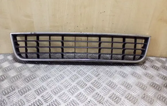 Audi A6 S6 C5 4B Front bumper lower grill 4B0807683L