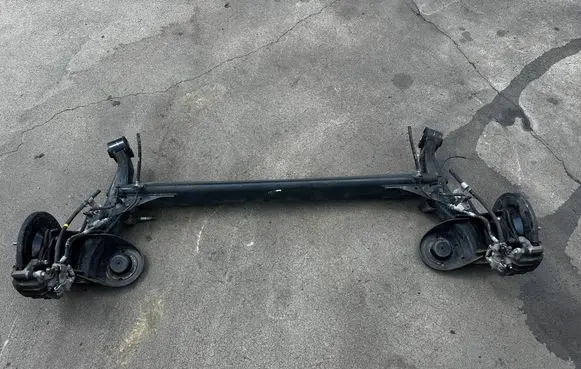 Hyundai ix20 Rear axle beam