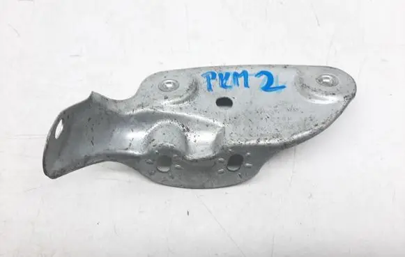 Skoda Octavia Mk2 (1Z) Fender mounting bracket 1Z0821141