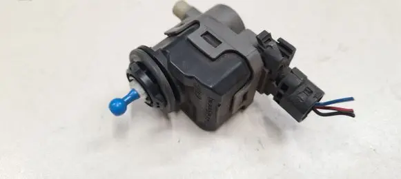 Headlight level adjustment motor