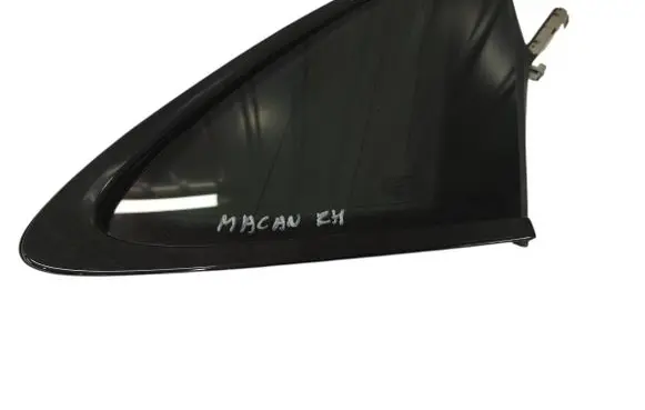 Rear side window