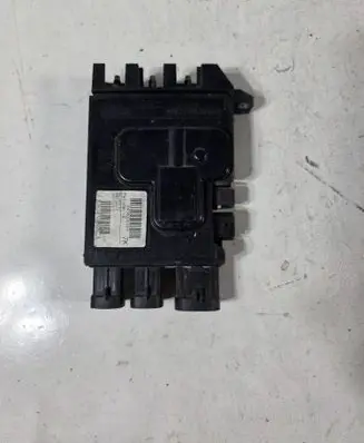 Renault Megane III Battery control module 243800010R 290413 PRT07820