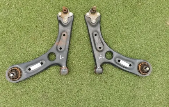 KIA Ceed Front lower control arm/wishbone