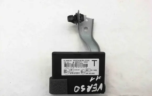 Toyota Verso-S Other devices 897800F050