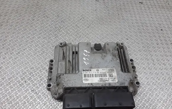 KIA Ceed Engine control unit/module 0281013570 3911327710