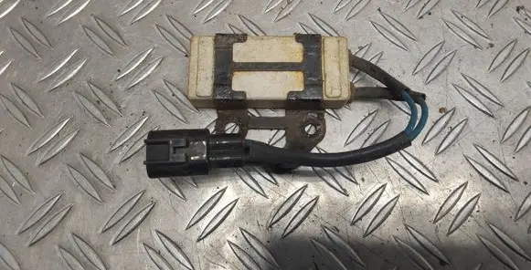 Toyota Corolla Verso E121 Coolant fan relay 2468103560